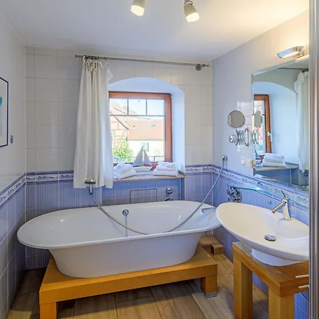 Hafenloge - Helle Mit Fantastischen Blick Auf Den Warener Hafen Und Binnenmueritz Apartmán